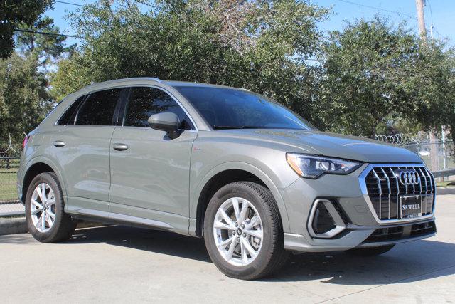 2022 Audi Q3 Vehicle Photo in HOUSTON, TX 77090