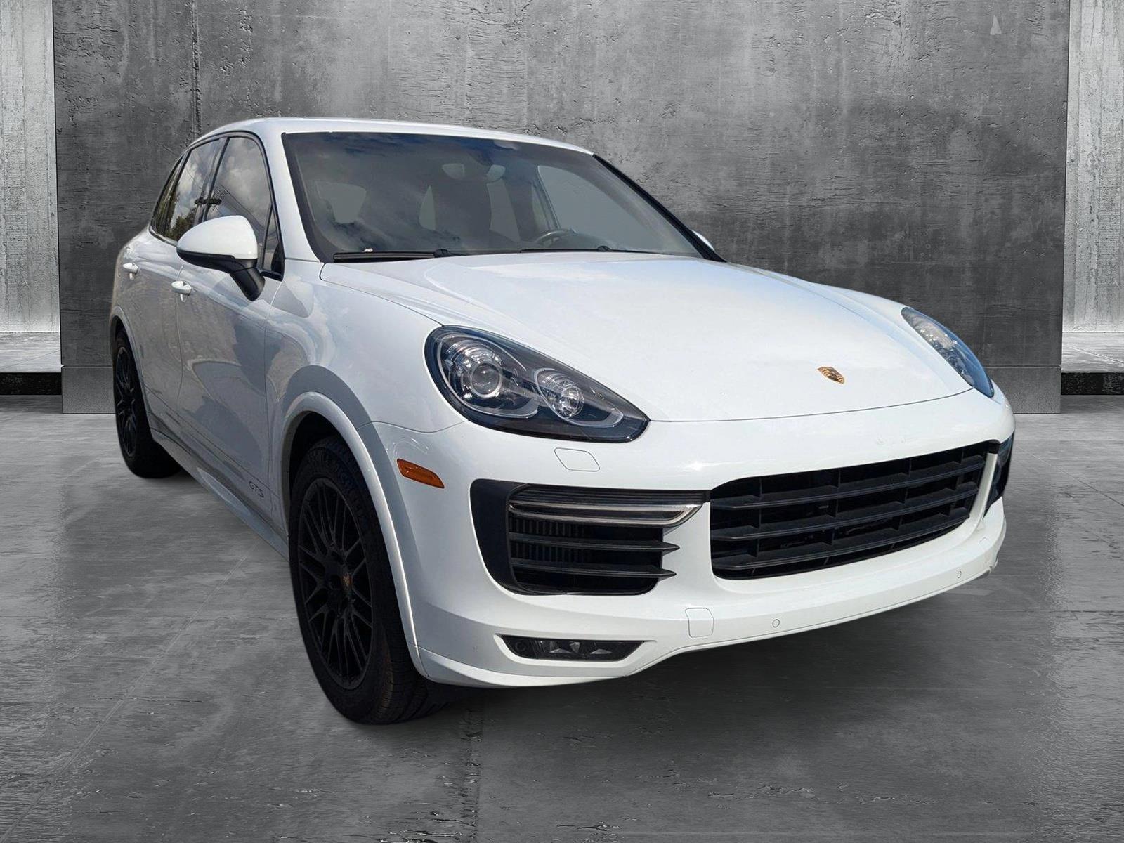 2016 Porsche Cayenne Vehicle Photo in Miami, FL 33135