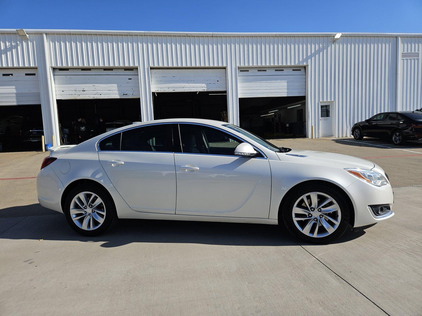 2015 Buick Regal Vehicle Photo in NORTH RICHLAND HILLS, TX 76180-7199