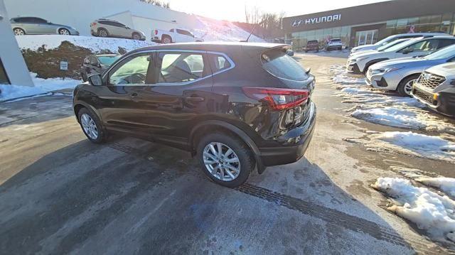 2022 Nissan Rogue Sport Vehicle Photo in Pleasant Hills, PA 15236