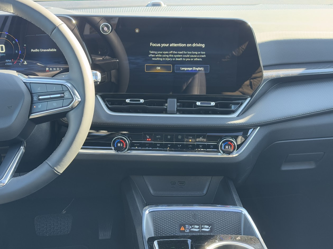 2025 Chevrolet Equinox Vehicle Photo in BOONVILLE, IN 47601-9633