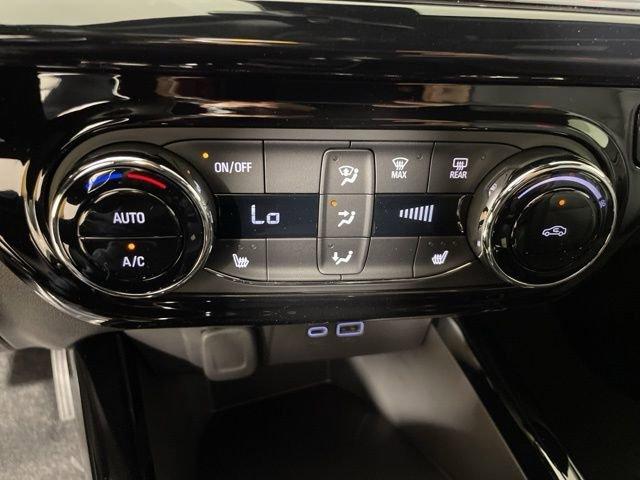 2025 Chevrolet Trax Vehicle Photo in PHOENIX, AZ 85014-3381