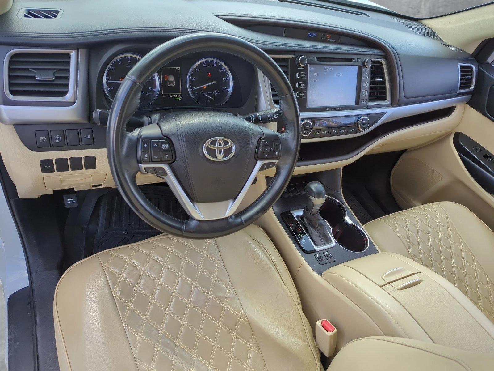 2018 Toyota Highlander Vehicle Photo in Ft. Myers, FL 33907