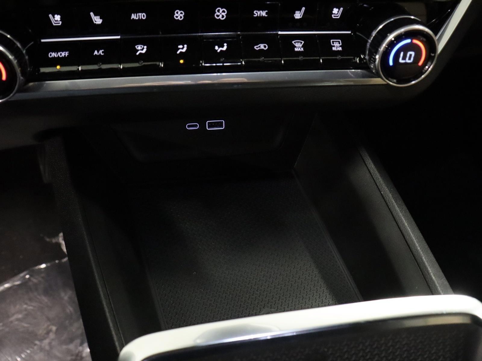 2025 Chevrolet Equinox Vehicle Photo in LOS ANGELES, CA 90007-3794