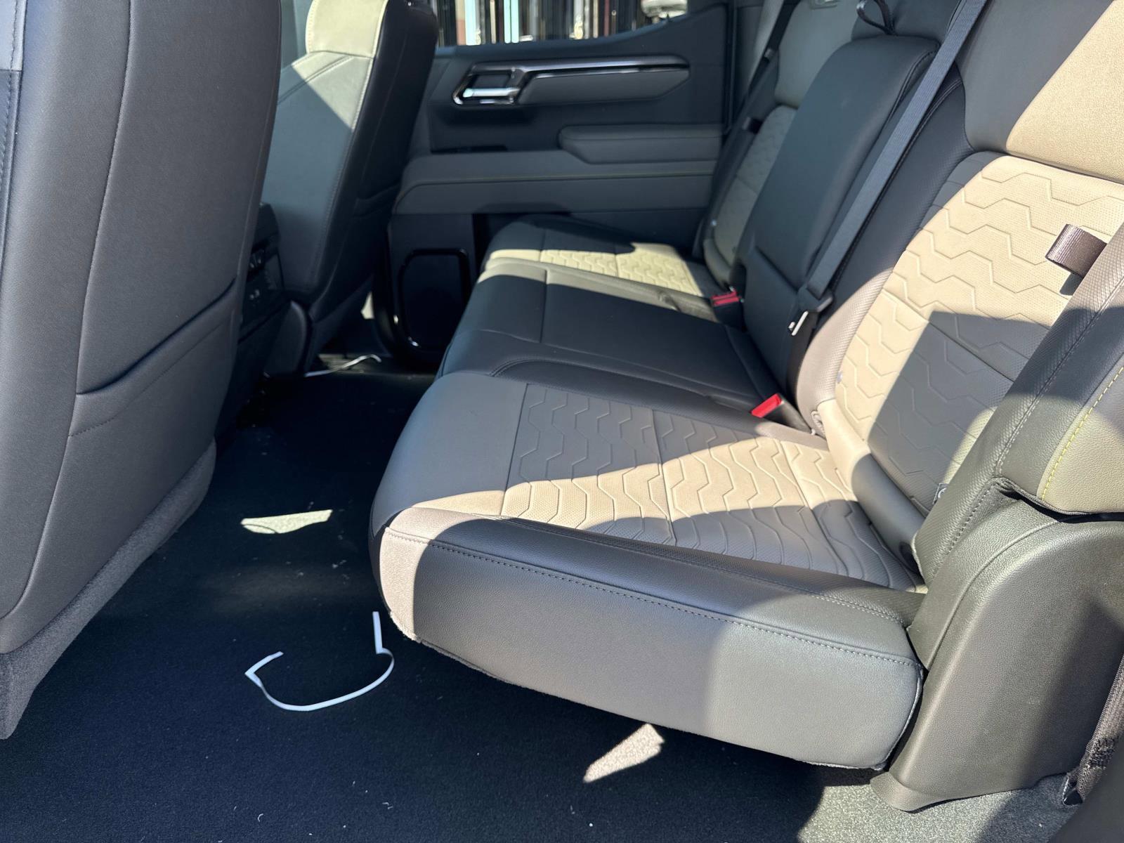 2025 Chevrolet Silverado 1500 Vehicle Photo in LOS ANGELES, CA 90007-3794