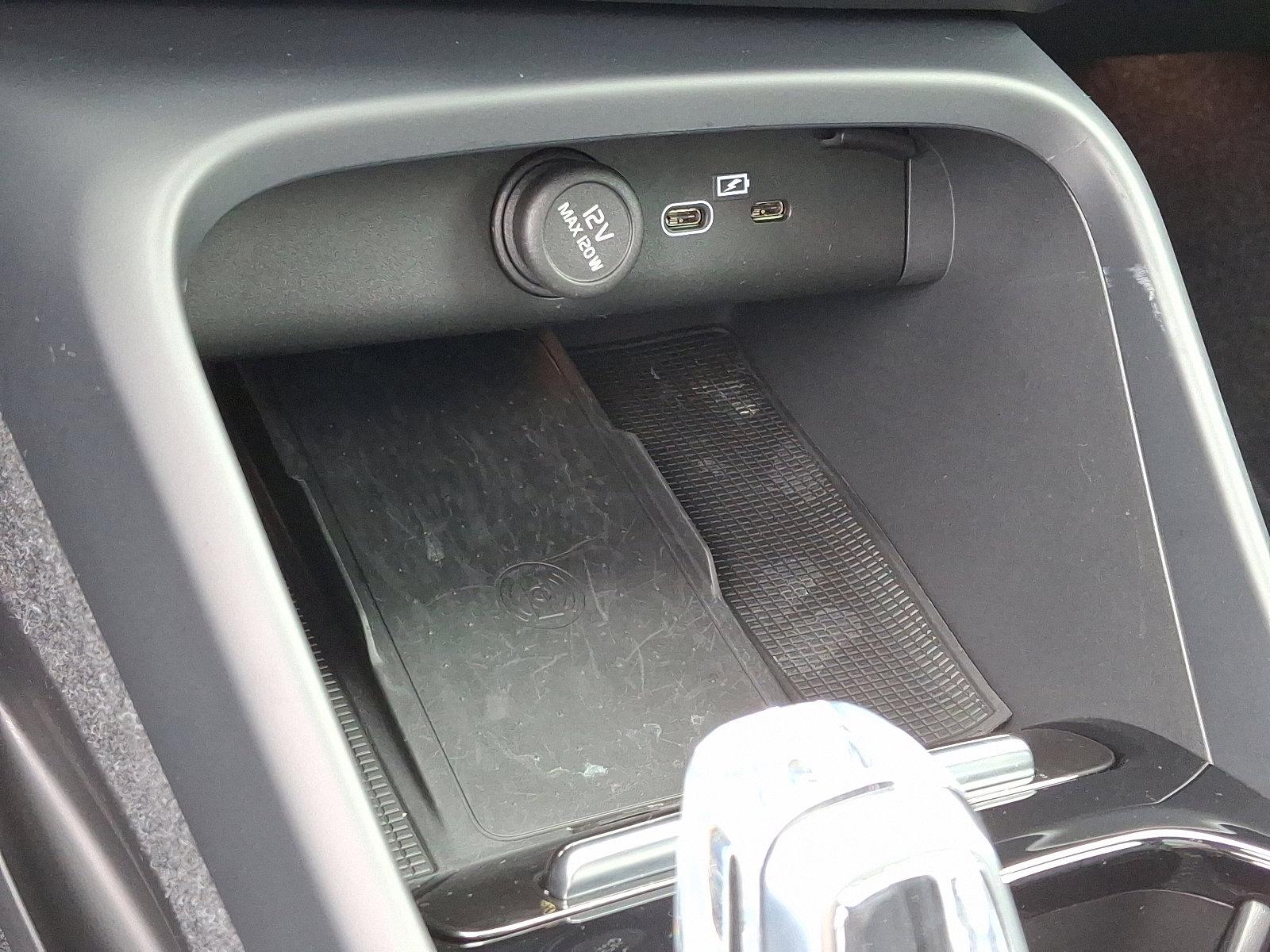 2023 Volvo XC40 Vehicle Photo in Trevose, PA 19053