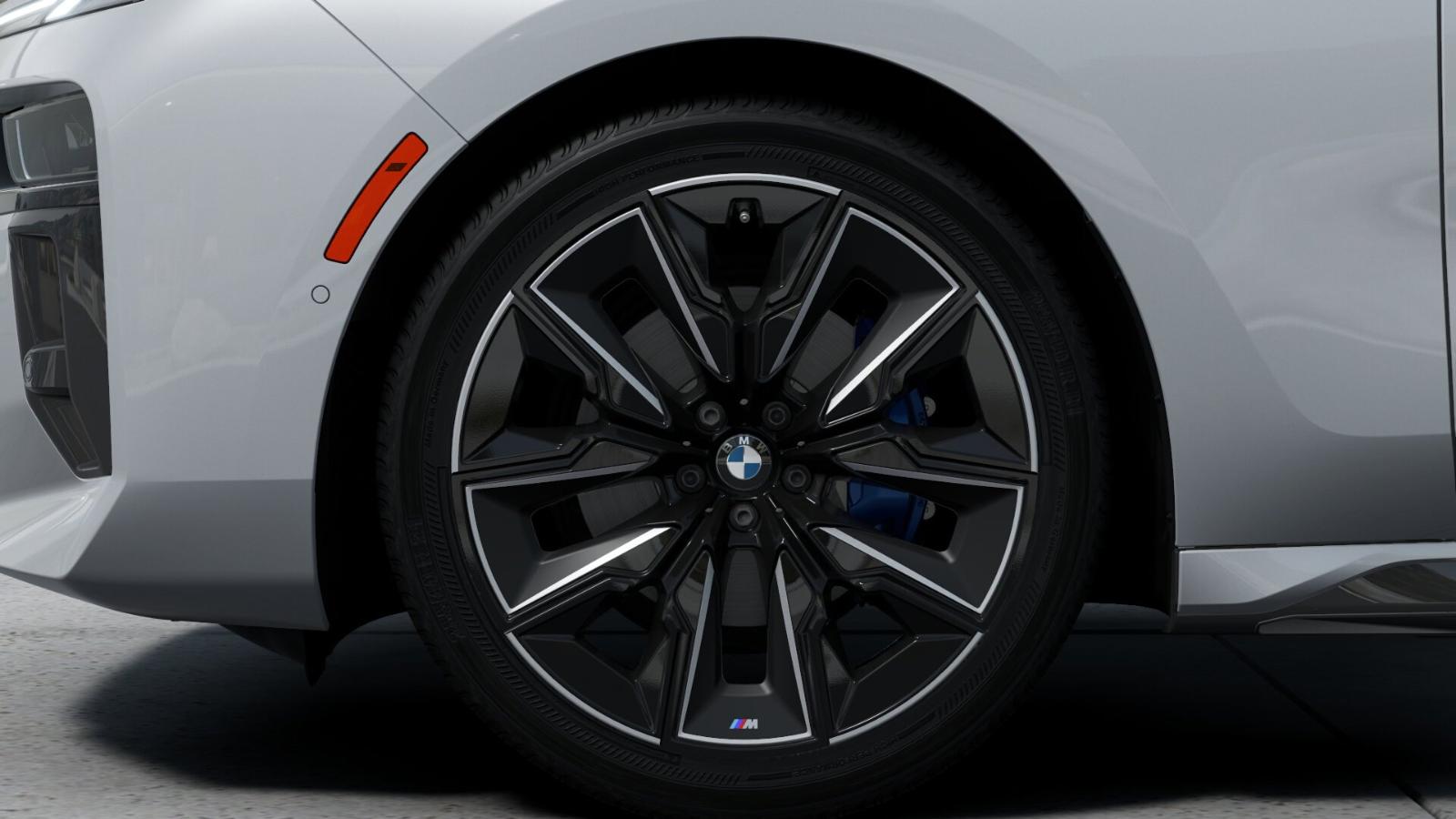 2025 BMW 740i Vehicle Photo in GRAPEVINE, TX 76051