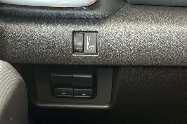 2025 GMC Canyon Vehicle Photo in ELK GROVE, CA 95757-8703