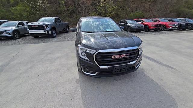 2022 GMC Terrain Vehicle Photo in Pleasant Hills, PA 15236