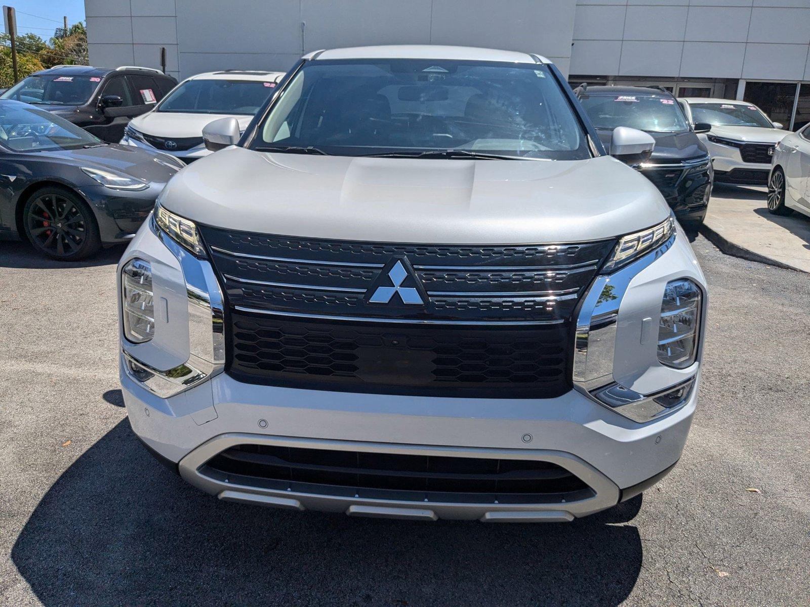 2022 Mitsubishi Outlander Vehicle Photo in Miami, FL 33135