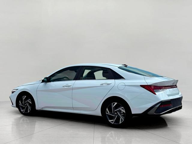 2025 Hyundai ELANTRA Vehicle Photo in Green Bay, WI 54304