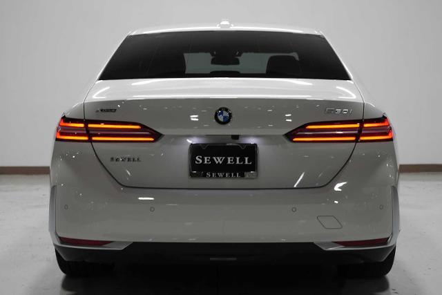 2024 BMW 530i xDrive Vehicle Photo in GRAPEVINE, TX 76051