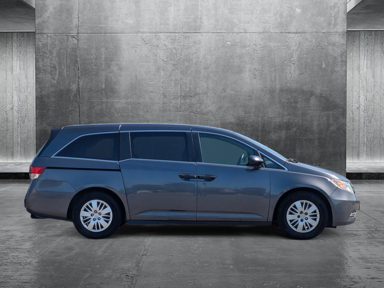 2015 Honda Odyssey Vehicle Photo in Valencia, CA 91355-1794