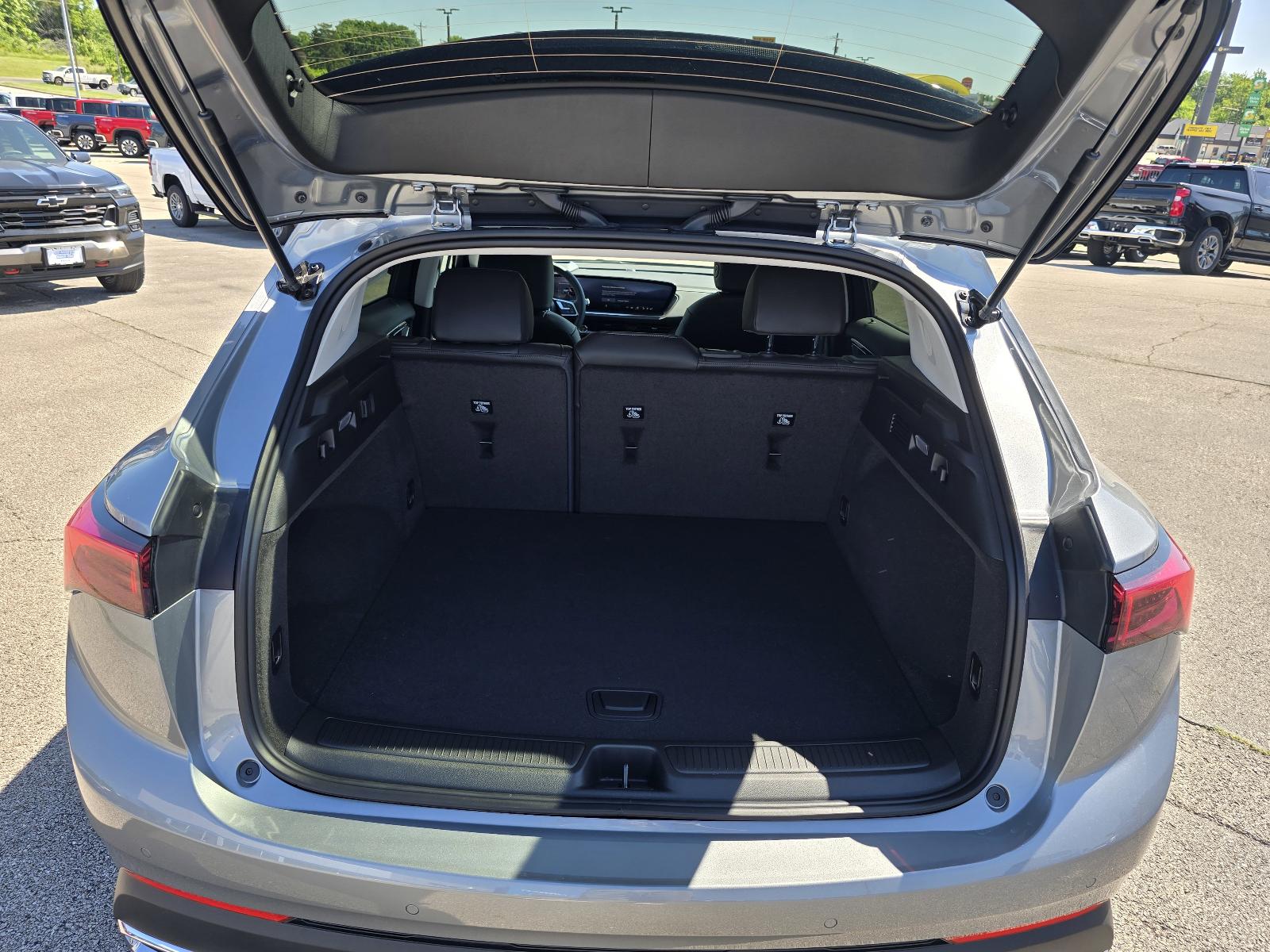 2025 Buick Envision Vehicle Photo in Rolla, MO 65401