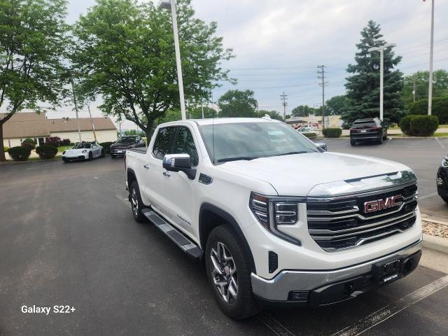 2023 GMC Sierra 1500 Vehicle Photo in NEENAH, WI 54956-2243