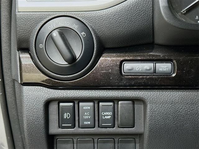 2018 Nissan Titan Vehicle Photo in EVERETT, WA 98203-5662