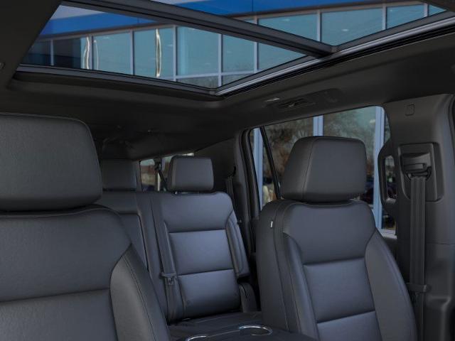 2025 Chevrolet Suburban Vehicle Photo in APPLETON, WI 54914-4656