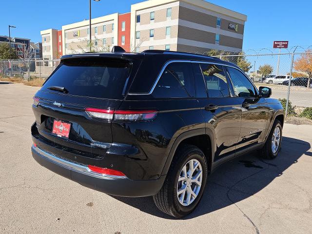 2023 Jeep Grand Cherokee Vehicle Photo in San Angelo, TX 76901