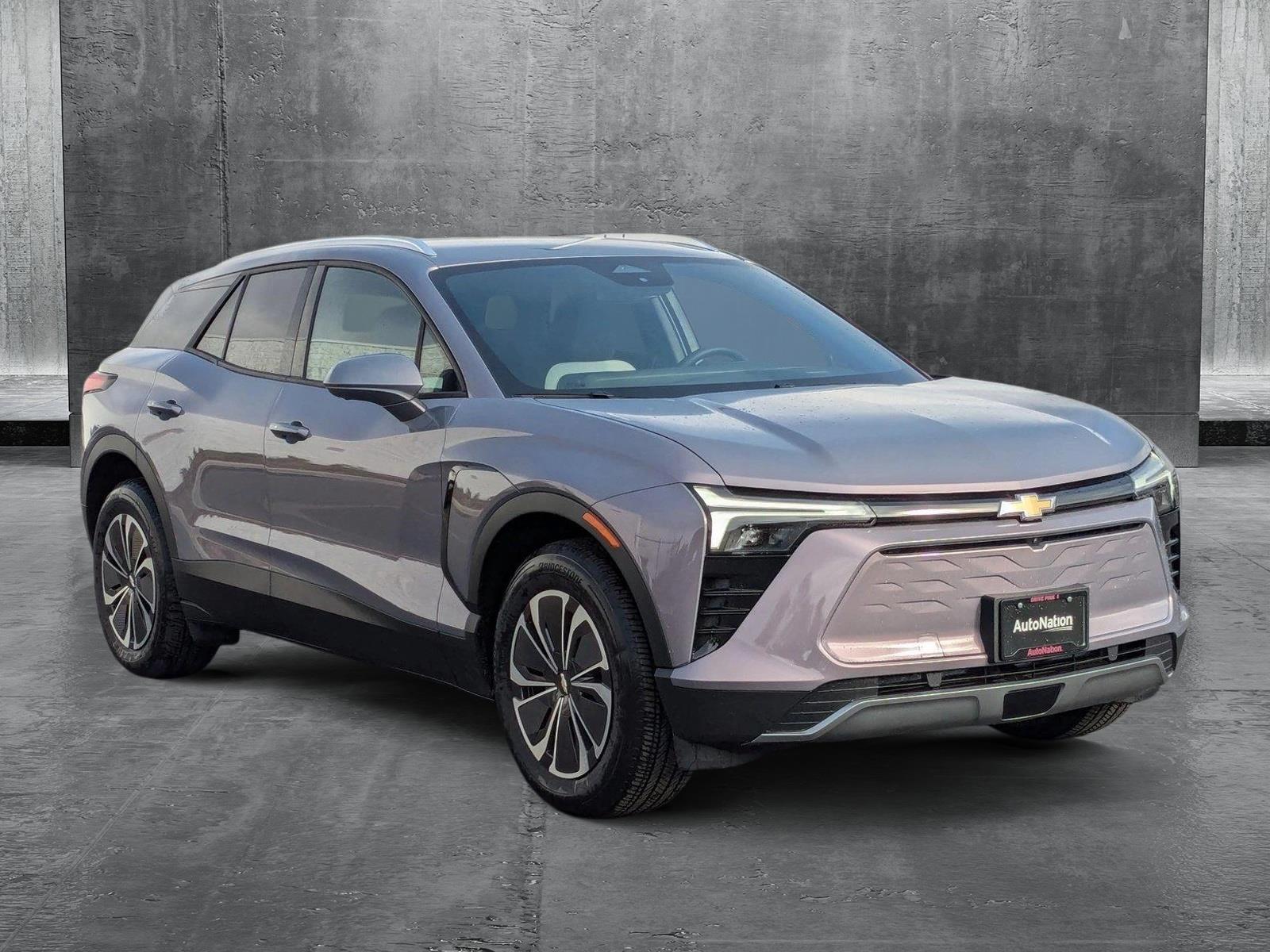 2024 Chevrolet Blazer EV Vehicle Photo in VALENCIA, CA 91355-1705