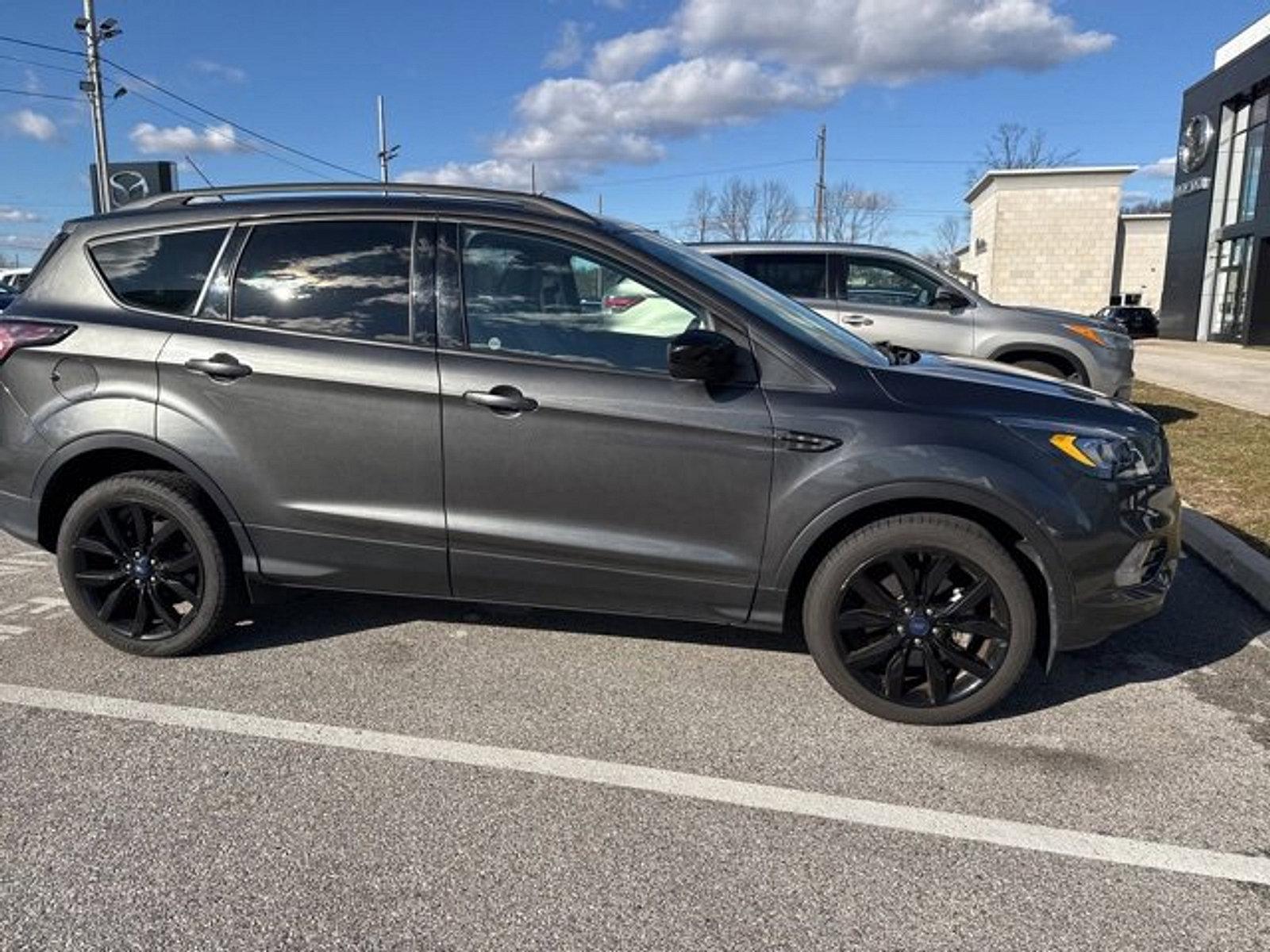 2017 Ford Escape Vehicle Photo in Trevose, PA 19053