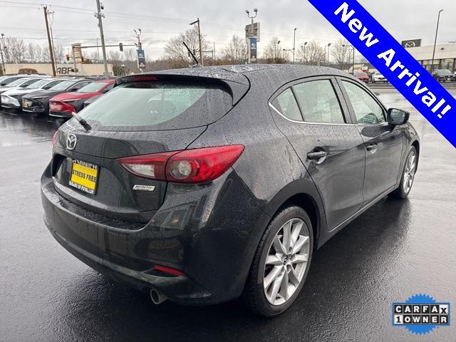 2017 Mazda Mazda3 5-Door Vehicle Photo in Puyallup, WA 98371