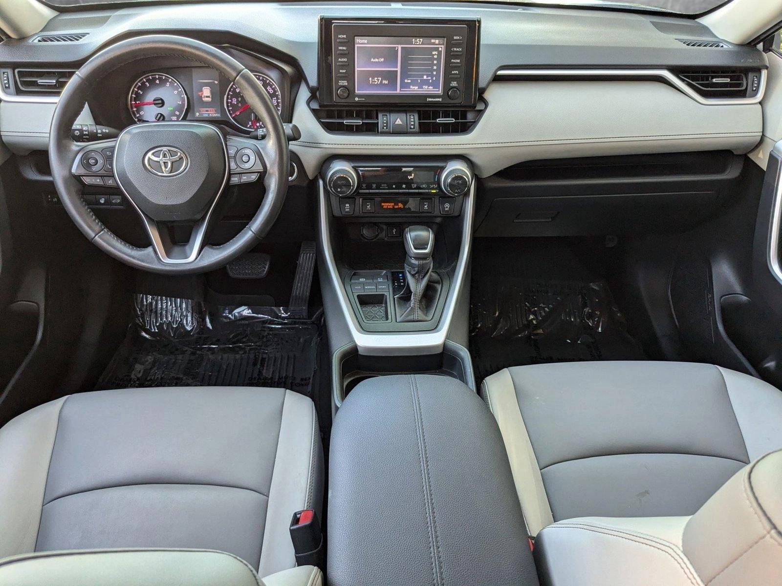 2020 Toyota RAV4 Vehicle Photo in Tampa, FL 33614