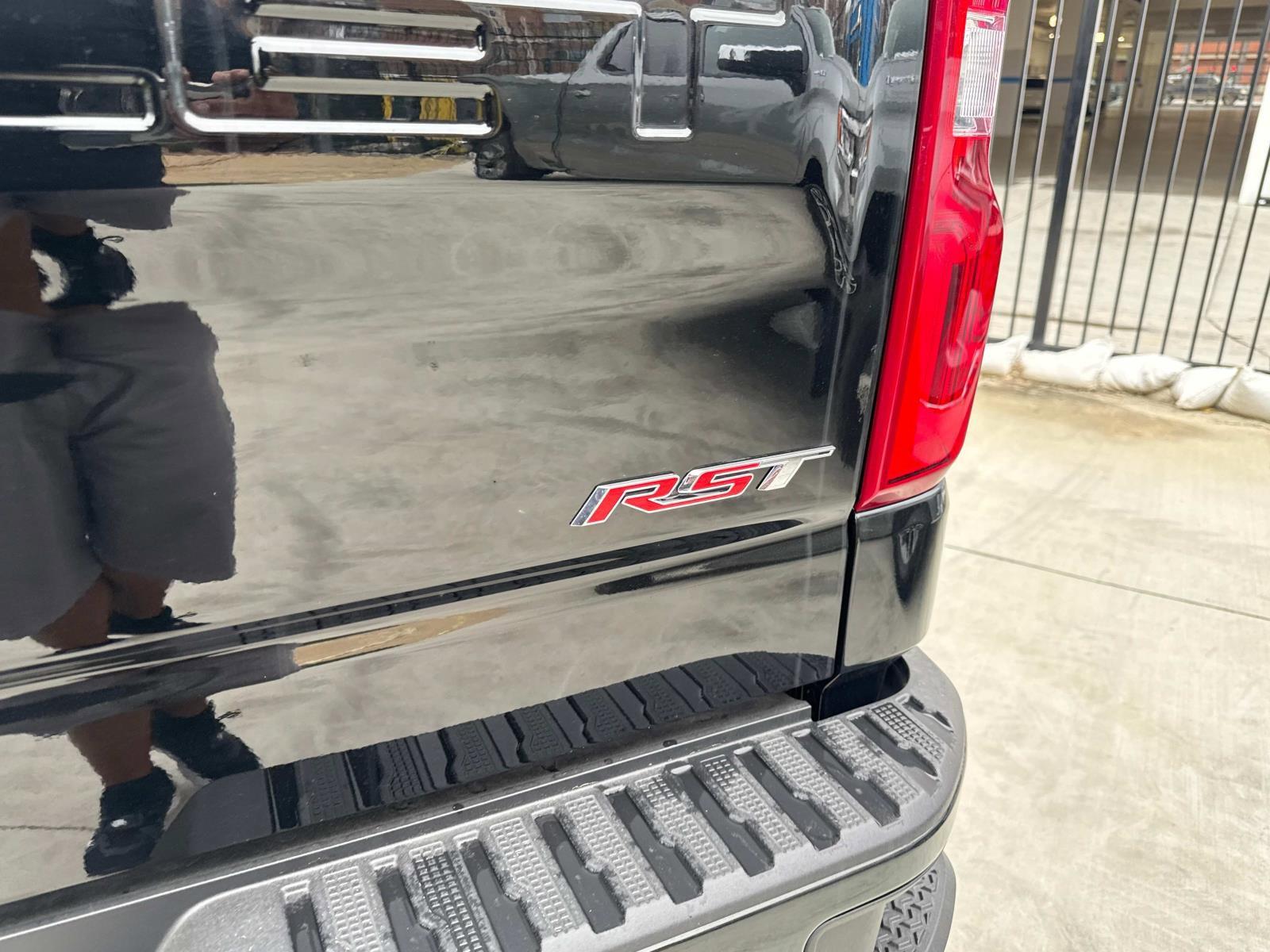 2025 Chevrolet Silverado 1500 Vehicle Photo in LOS ANGELES, CA 90007-3794