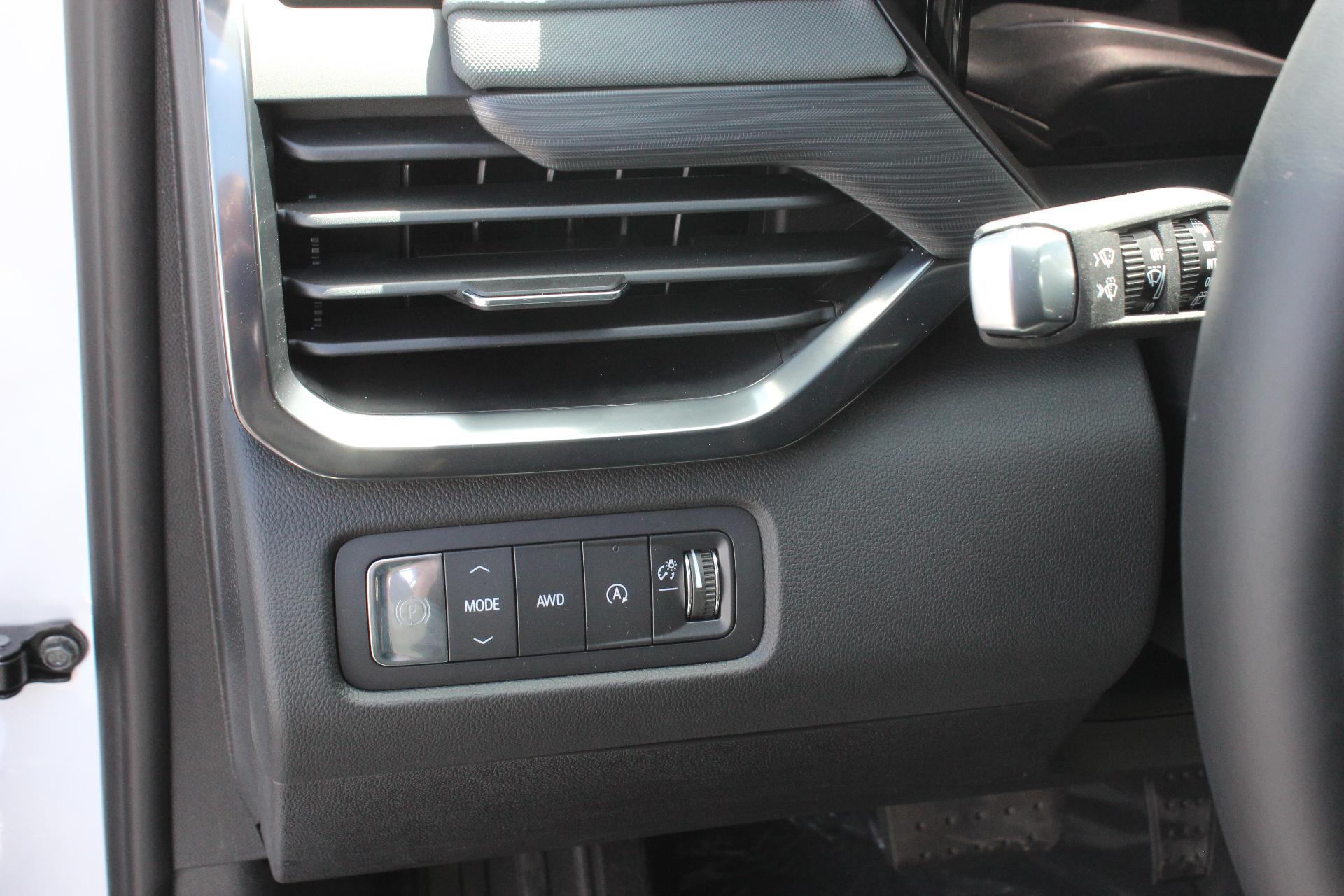 2025 GMC Acadia Vehicle Photo in AURORA, CO 80012-4011