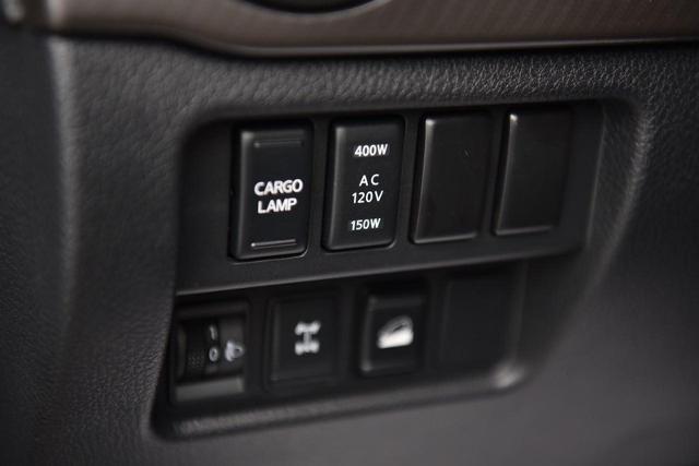2024 Nissan Titan Vehicle Photo in Ballwin, MO 63011