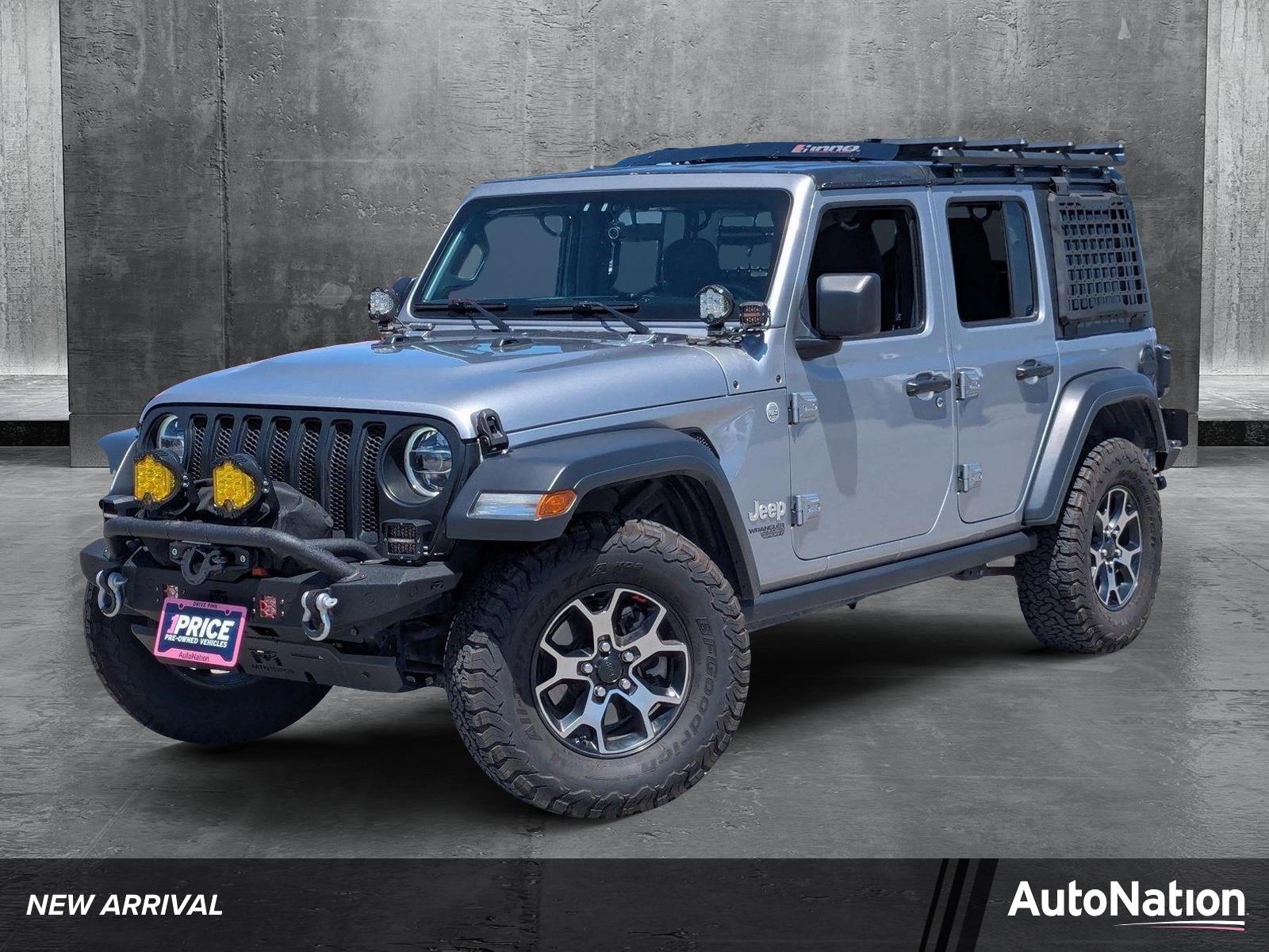2020 Jeep Wrangler Unlimited Vehicle Photo in Valencia, CA 91355