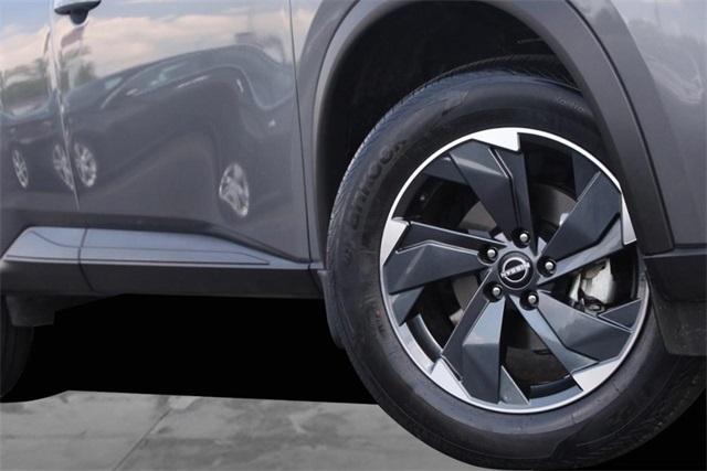 2024 Nissan Rogue Vehicle Photo in Hazelwood, MO 63042