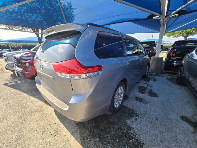 2011 Toyota Sienna Vehicle Photo in DENTON, TX 76210-9321
