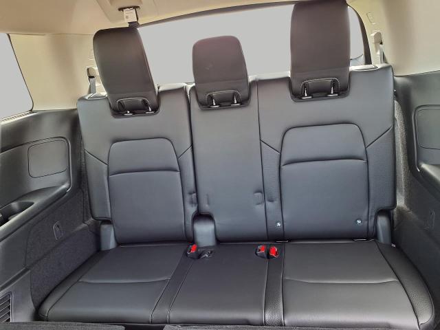 2025 Nissan Pathfinder Vehicle Photo in Appleton, WI 54913