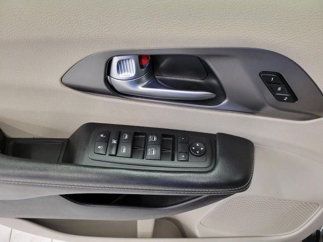 2023 Chrysler Pacifica Vehicle Photo in Neenah, WI 54956