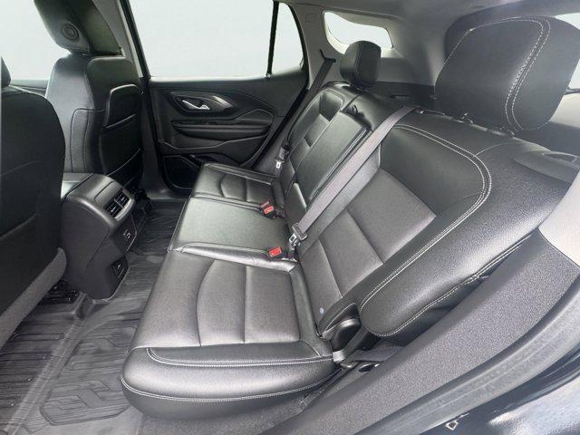 2024 GMC Terrain Vehicle Photo in LEOMINSTER, MA 01453-2952