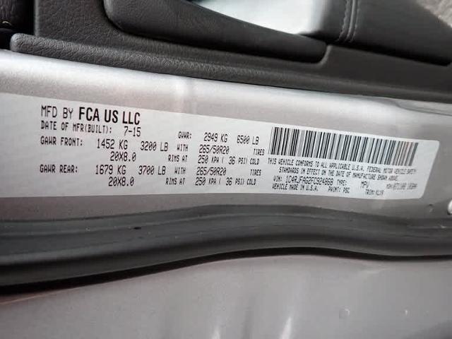 2015 Jeep Grand Cherokee Vehicle Photo in ZELIENOPLE, PA 16063-2910