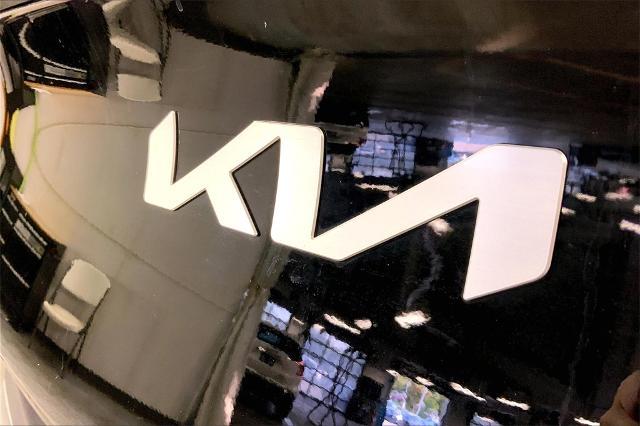 2023 Kia Sportage Vehicle Photo in Lees Summit, MO 64086