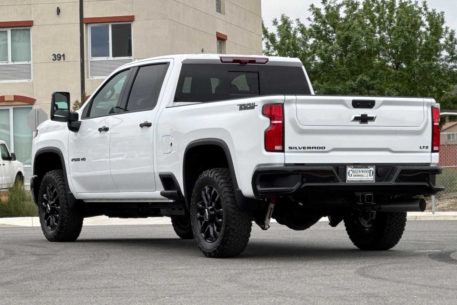 2026 Chevrolet Silverado 2500 HD LTZ - Photo 6
