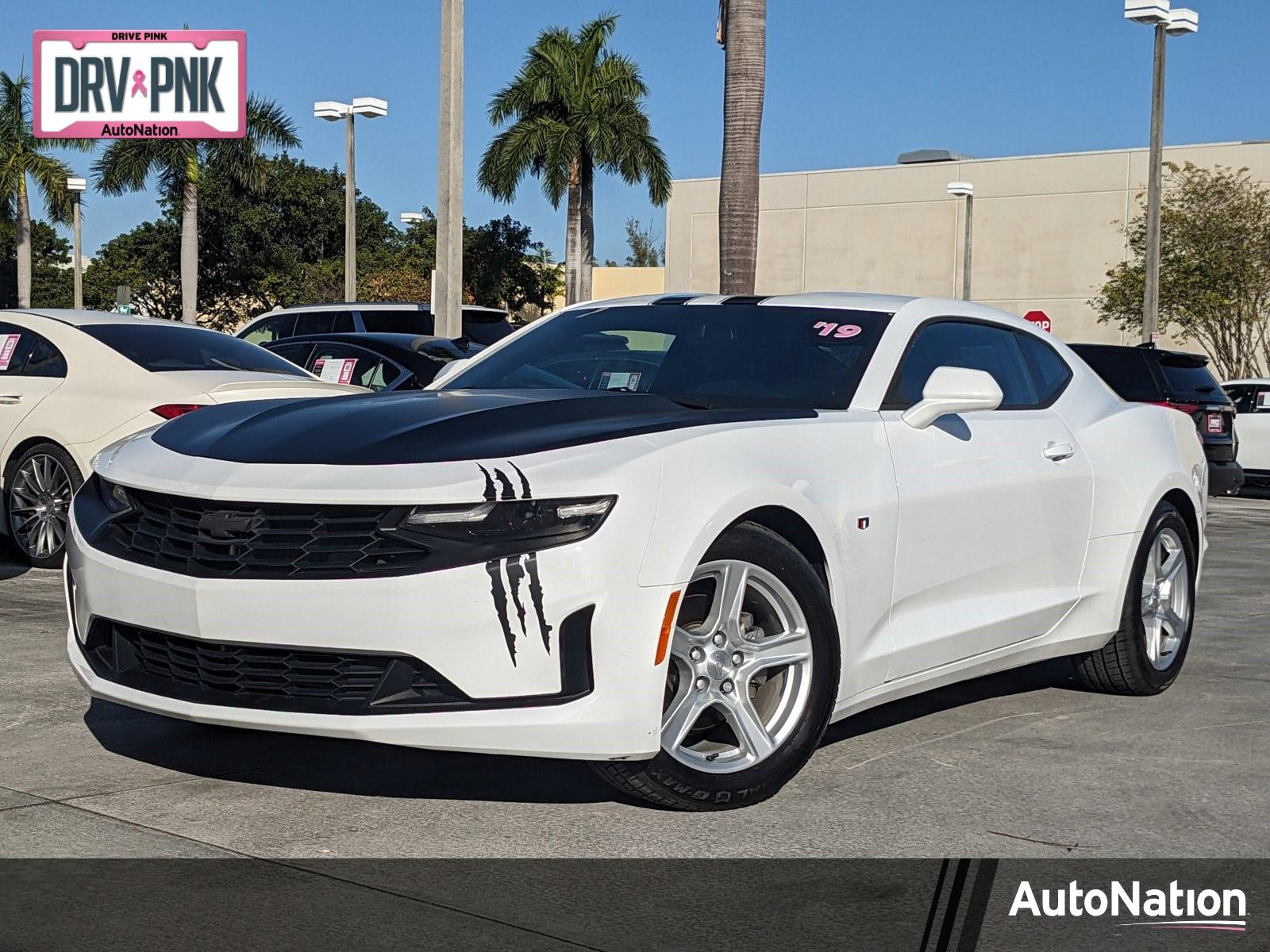 2019 Chevrolet Camaro Vehicle Photo in MIAMI, FL 33172-3015