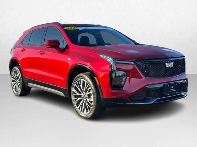 2024 Cadillac XT4 Vehicle Photo in COLUMBIA, MO 65203-3903