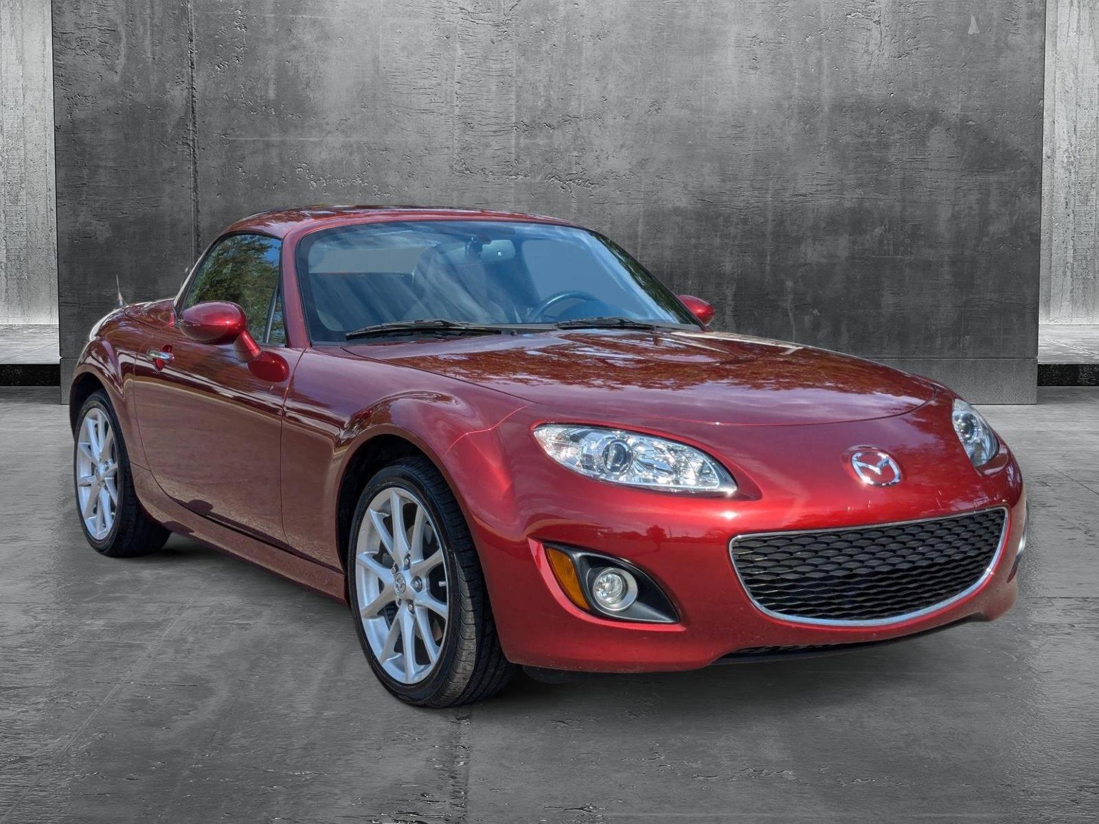 2011 Mazda MX-5 Miata Vehicle Photo in Tampa, FL 33614