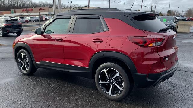 2021 Chevrolet Trailblazer Vehicle Photo in MOON TOWNSHIP, PA 15108-2571