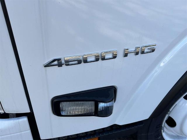 2025 Chevrolet Low Cab Forward 4500 Vehicle Photo in ALCOA, TN 37701-3235