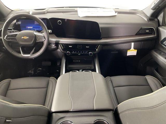 2025 Chevrolet Suburban Vehicle Photo in PHOENIX, AZ 85014-3381