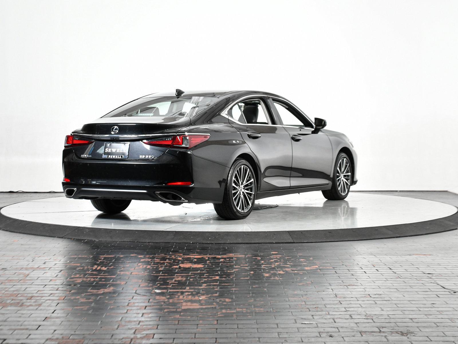 2023 Lexus ES 350 Vehicle Photo in DALLAS, TX 75235