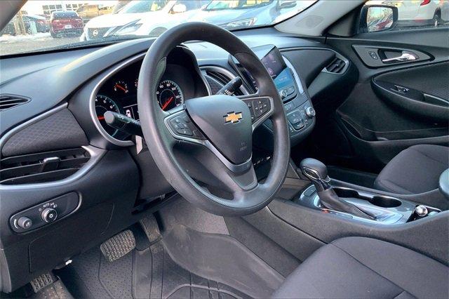 2022 Chevrolet Malibu Vehicle Photo in INDEPENDENCE, MO 64055-1377