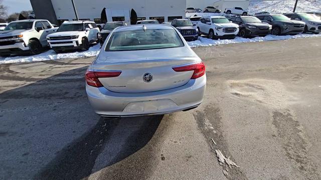 2018 Buick LaCrosse Vehicle Photo in Pleasant Hills, PA 15236