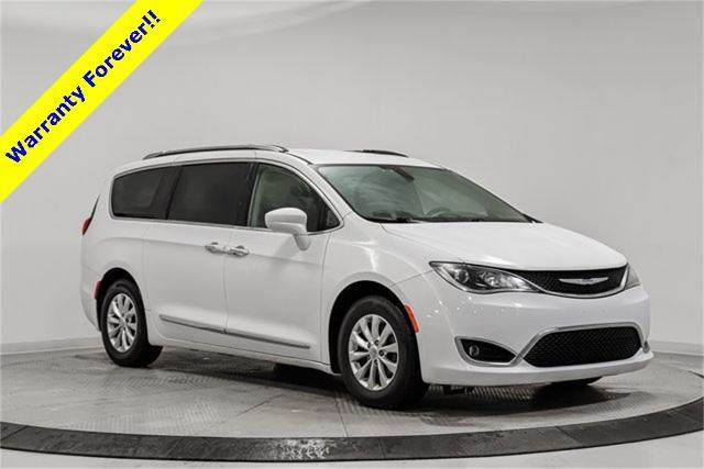 2019 Chrysler Pacifica Vehicle Photo in Akron, OH 44312