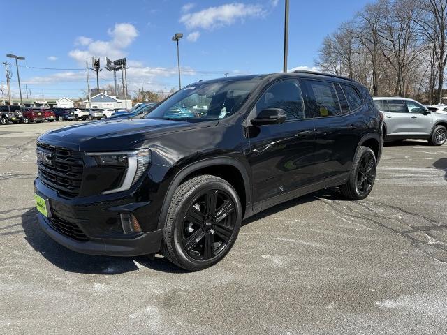 2025 GMC Acadia Vehicle Photo in CHICOPEE, MA 01020-5001