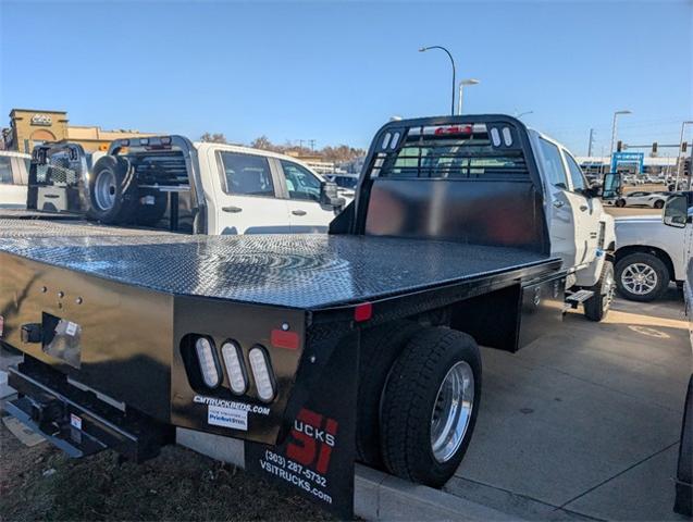 2024 Chevrolet Silverado Chassis Cab Vehicle Photo in ENGLEWOOD, CO 80113-6708